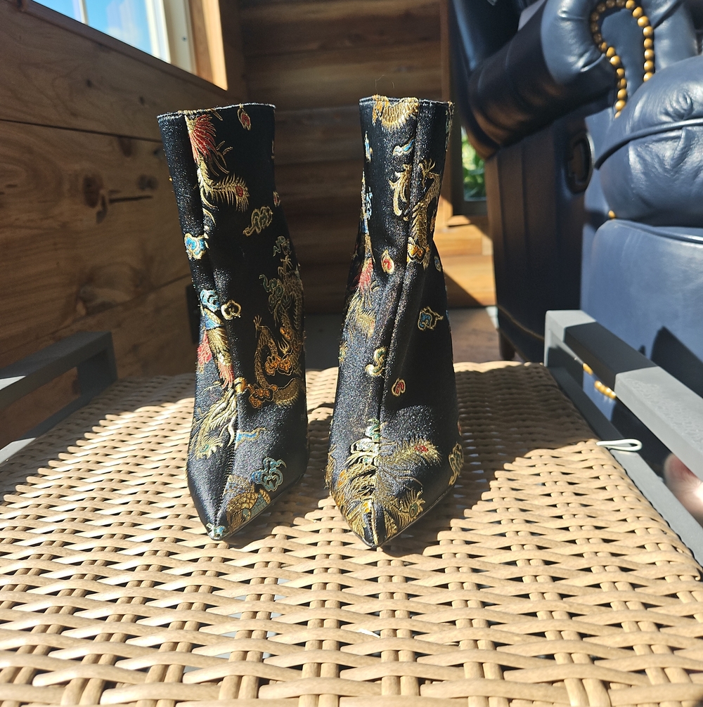 Elegant Black Brocade Dragon Embroidered Pointed Toe Ankle Boots